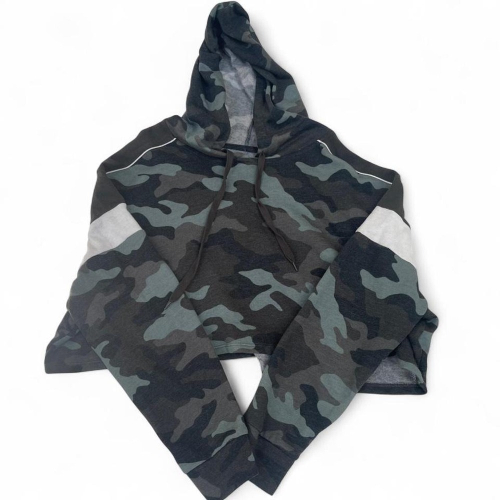 Aero‎ camouflage cropped hoodie